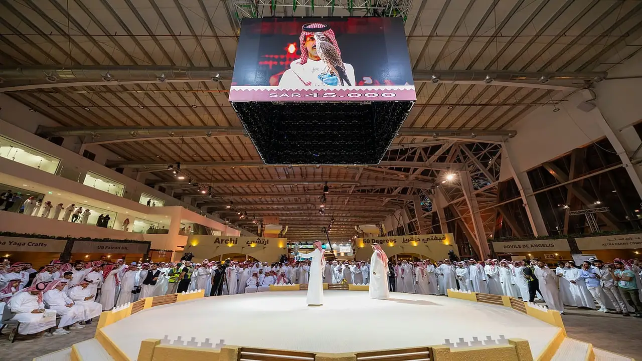 مزاد نادي الصقور السعودي يحطم الأرقام بمبيعات تتجاوز 41 مليون ريال بـ5 أعوام
